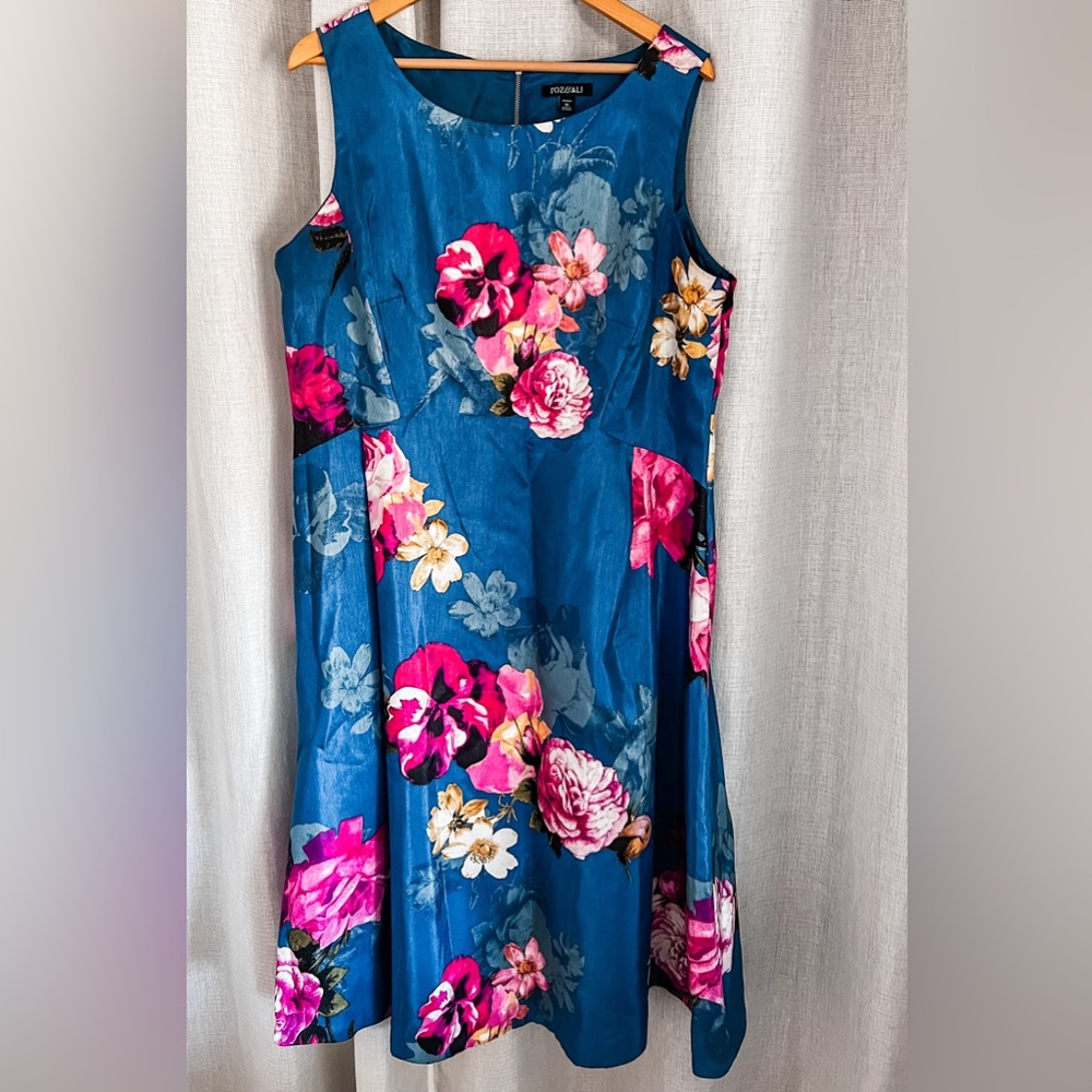 Dress Barn/Roz and Ali Midi Dress
